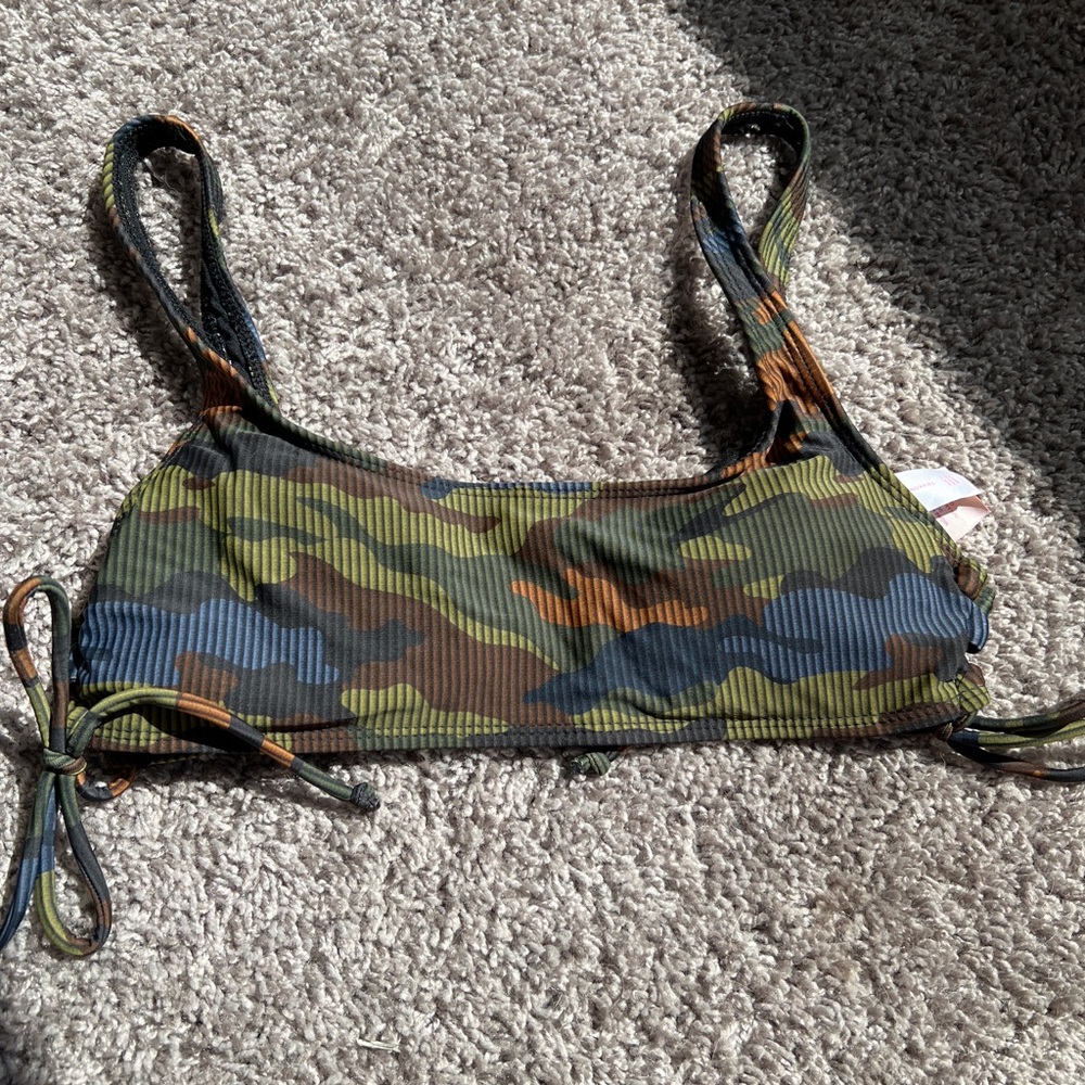 Camo bikini top